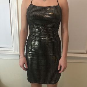 FOREVER 21 GOLD BODY CON